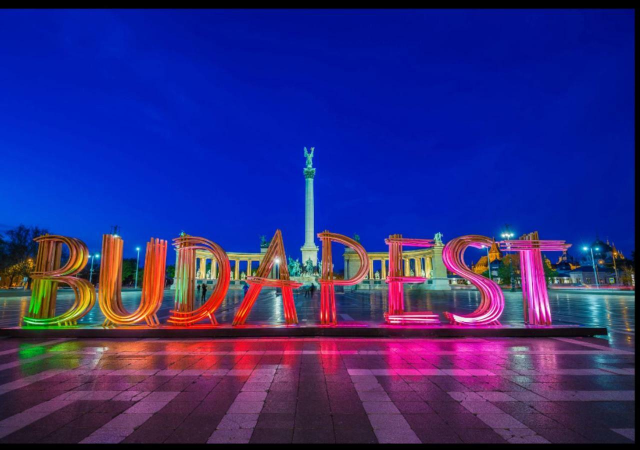 1,5 Szobas Lakas Terasszal,Koezel A Szechenyi Fuerdohoez Budapest Luaran gambar